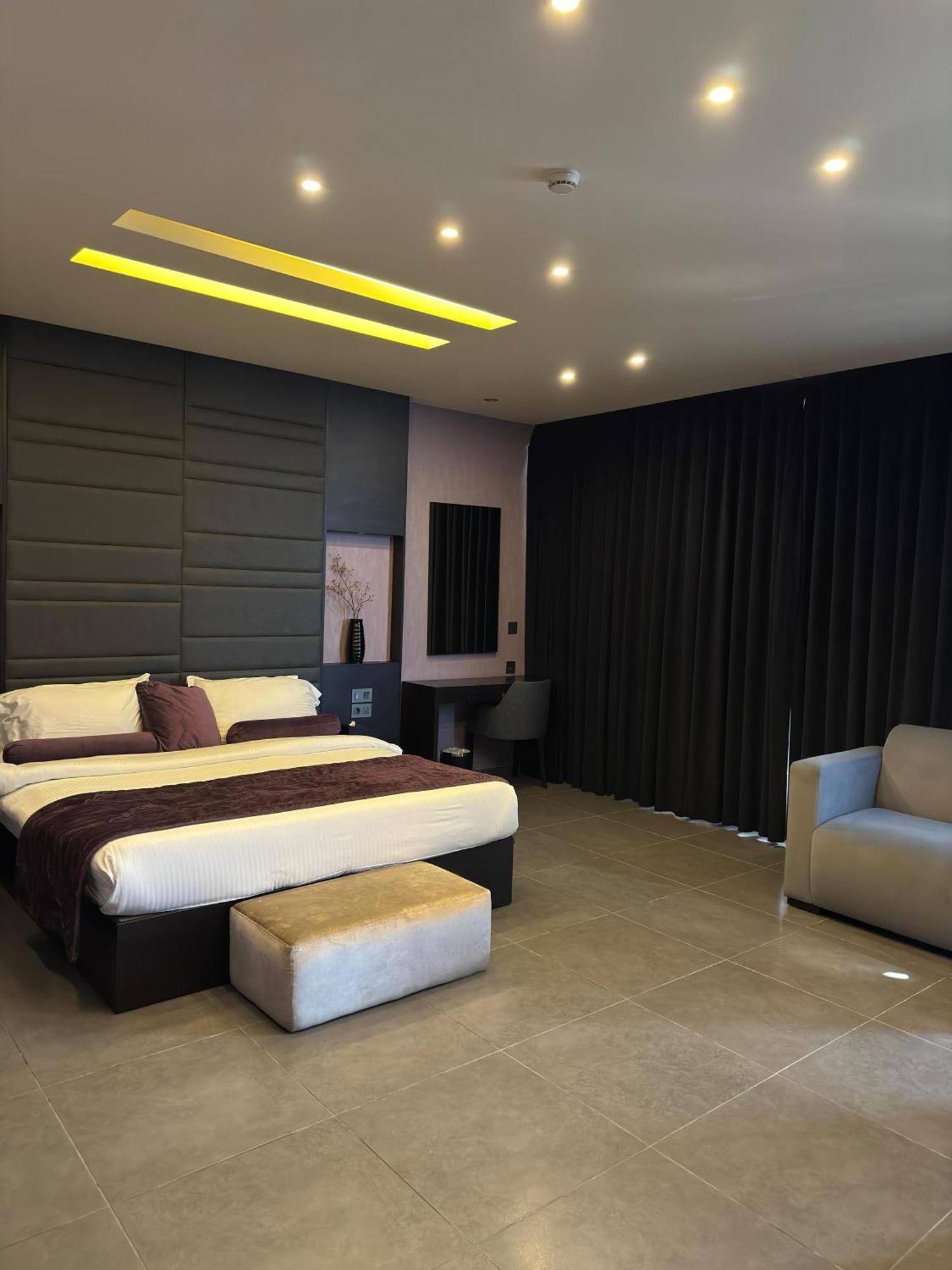 Louis V Hotel Beirute Exterior foto